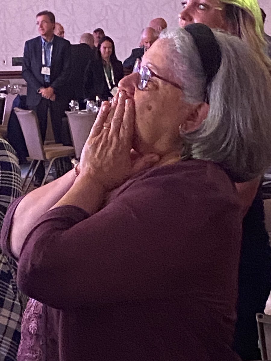 Magdy Hagag of ⁦<a href="/MBakerIntl/">Michael Baker International</a>⁩ paid a moving tribute to the ⁦<a href="/NewJerseyDOT/">NJDOT</a>⁩ Commissioner and 2022 <a href="/IBTTA/">IBTTA</a> prez Diane Gutierrez-Scaccetti at the #AnnualAustin Closing Banquet.

Thank you, Diane, for the “Leadership, Resilience, Opportunity” in the #tolling industry.