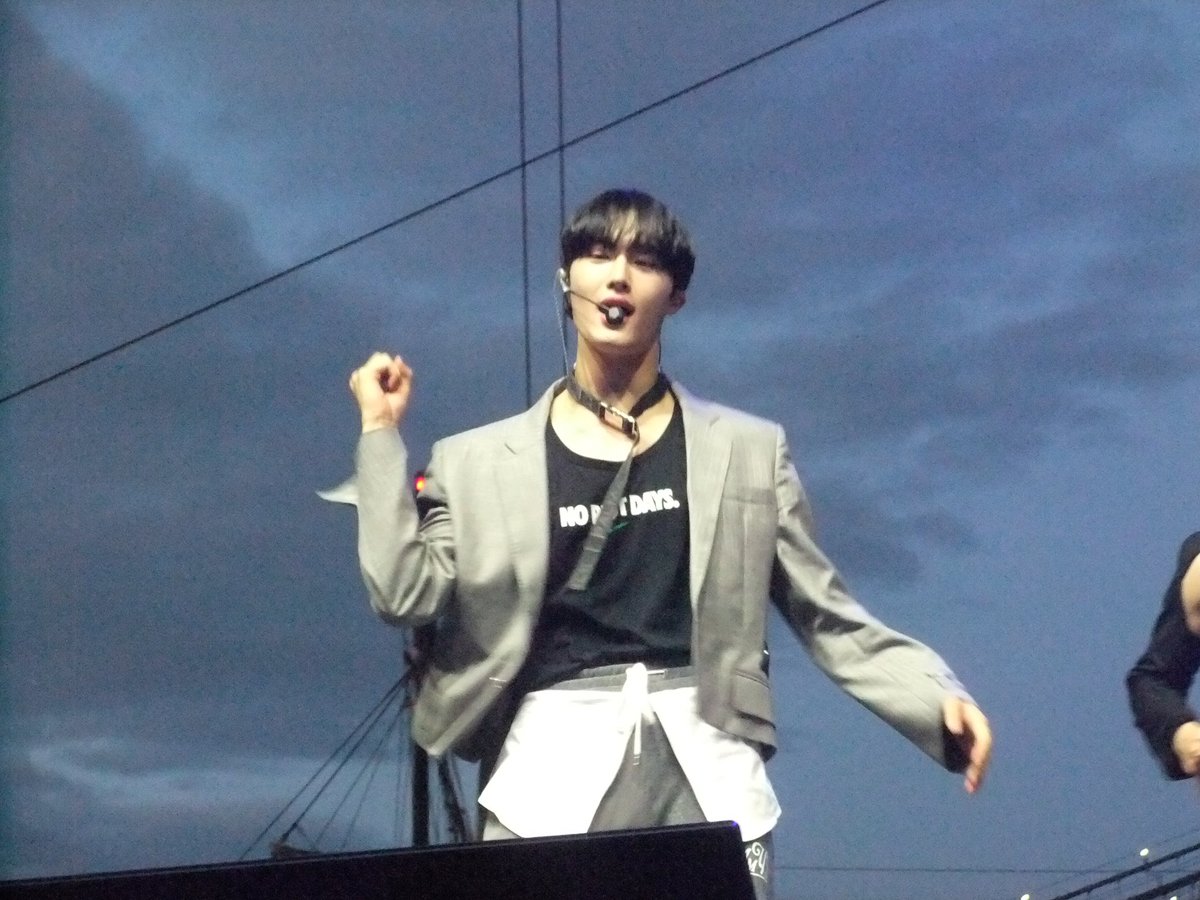 Jeideubi's tweet photo. #CIX458 #HYUNSUK #Complete_in_X #씨아이엑스 https://t.co/fVaosVZAle