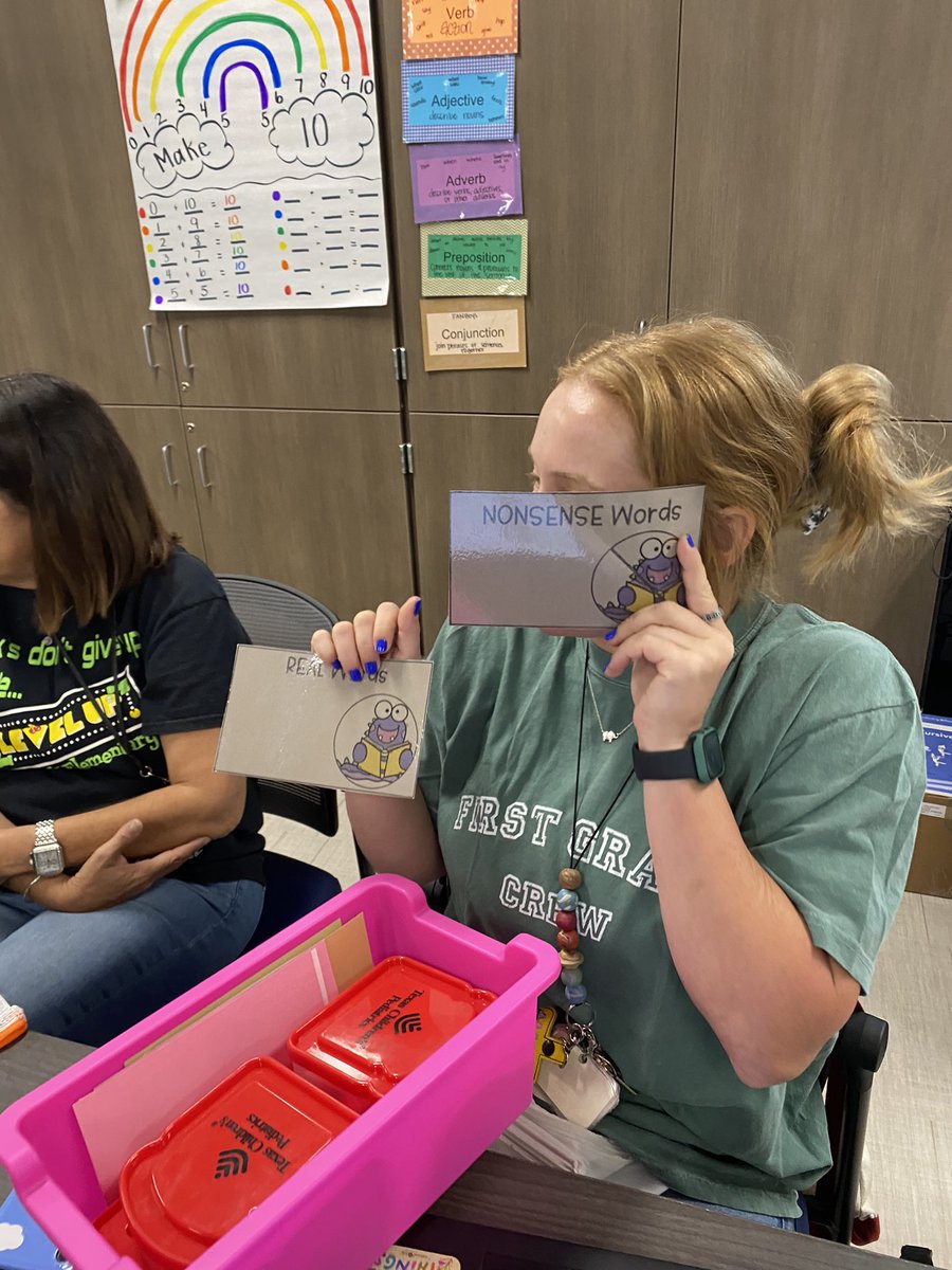 EvaPCFISD's tweet photo. Team Collaboration! #PrimaryPlanning Some teachers were camera shy π #PhonicsStations #MathStations #ShakeAndRoll #FirstGrade #Kindergarten @Hancockcfisd https://t.co/HoPTUYHy5k