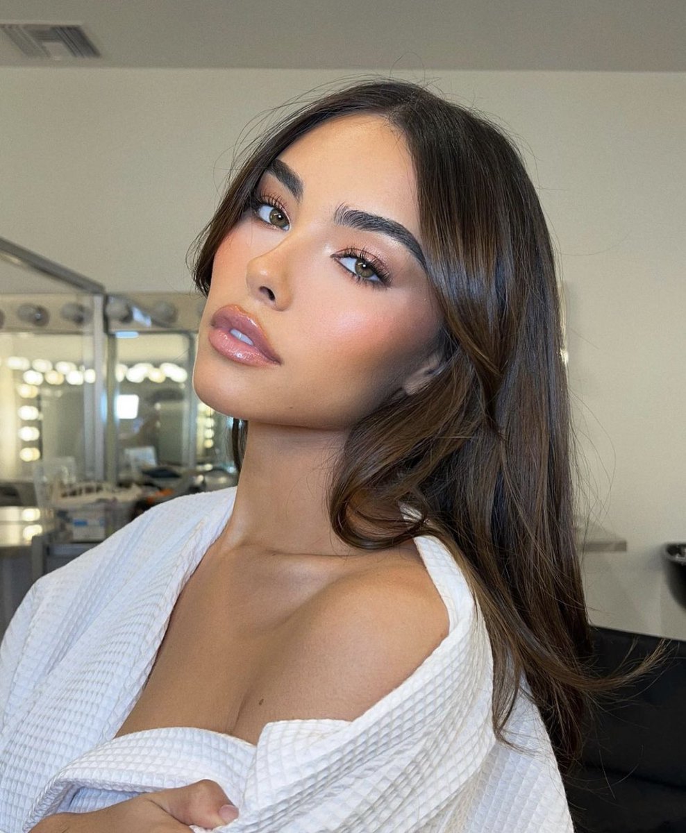 madiarchives's tweet photo. madison beer, model material https://t.co/bdfjF2SqIa