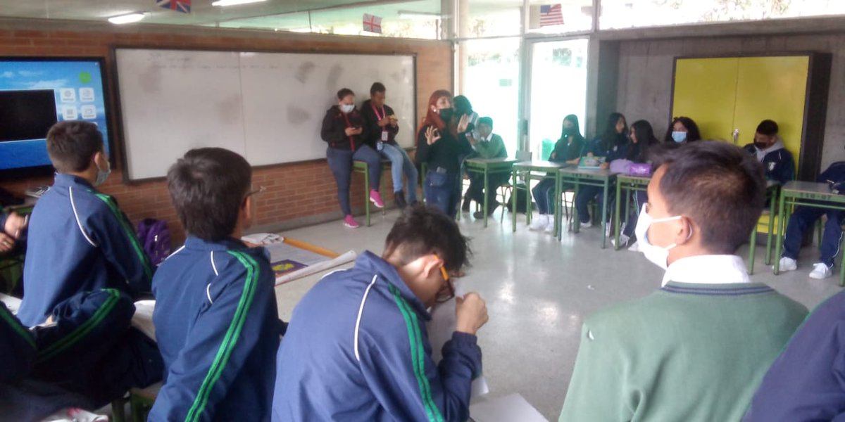 RedActivaJuveni's tweet photo. Hoy estuvimos en la Semana de la juventud de Kennedy, compartiendo un poco de lo que sabemos en temas de salud sexual y reproductiva, con estudiantes del colegio Gustavo Rojas Pinilla.
#RAJ #unión #cambio #acción
#SemanaDeLaJuventud #Kennedy #Techotiba
#SaludSexualReproductiva https://t.co/f4yAzdQKG9