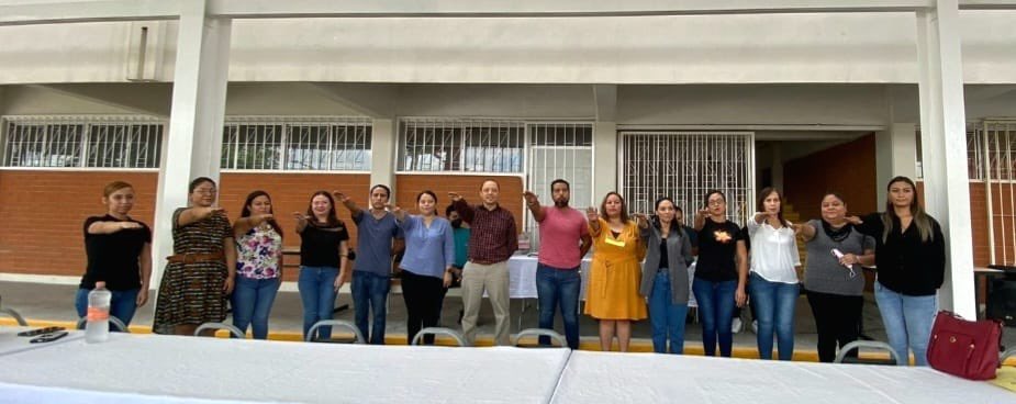 SNTE21's tweet photo. #UnoSomosTodos🙋♀️
#TodosSomosUno🙋♂️
Continuando con las asambleas de renovaciones en las Delegacionales sindicales de la #Sección21🟠 del #SNTE📚, la #DIV22 del nivel de Jubilados y #DII235 de Secundarias Técnicas, así como #DI182 y #DI237 de Primarias, https://t.co/nzw6a4662m