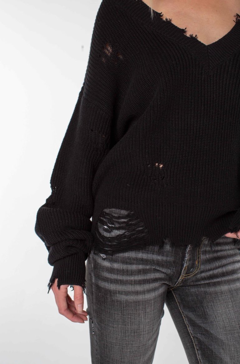 SerraBrand's tweet photo. Introducing the brand new Calicut Black denim wash, designed for the best stretch and recovery. #FutureVintage #denimbySERRA #SERRAbrandbyJoieRucker https://t.co/Bu85PeY2AJ