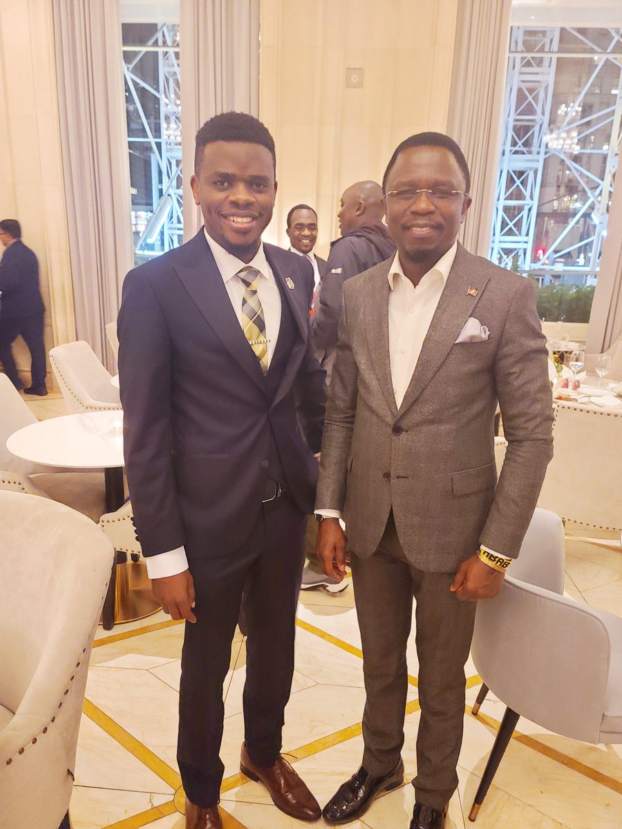 dansonmukile's tweet photo. "We cannot be mere consumers of good governance, we must be participants; we must be co-creators". Rohini Nilekani.
Honored to hear great wisdom from Hon @AbabuNamwamba in New York city #UNGA77 https://t.co/9K1d4bsQ7r