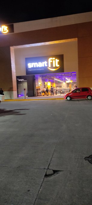 Vamos a ver qu&eacute; tal si me ven me saludan https://t.co/1dEa0aUh3y