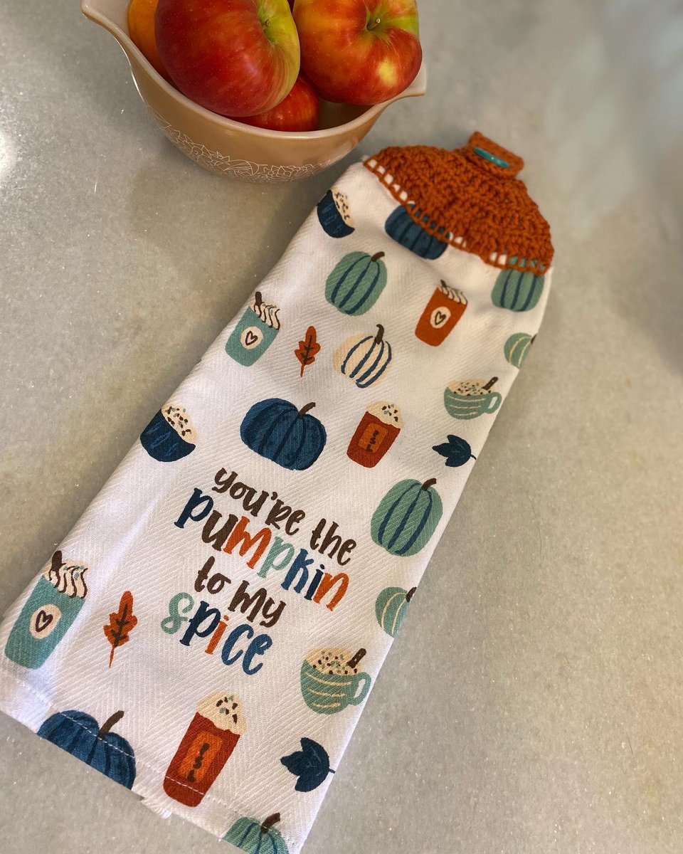 RCrocheting's tweet photo. Fall is also #psl season after all!
https://t.co/zP9e6rAGVX  
#falldecor #housewarming https://t.co/op5BhlKlnM
