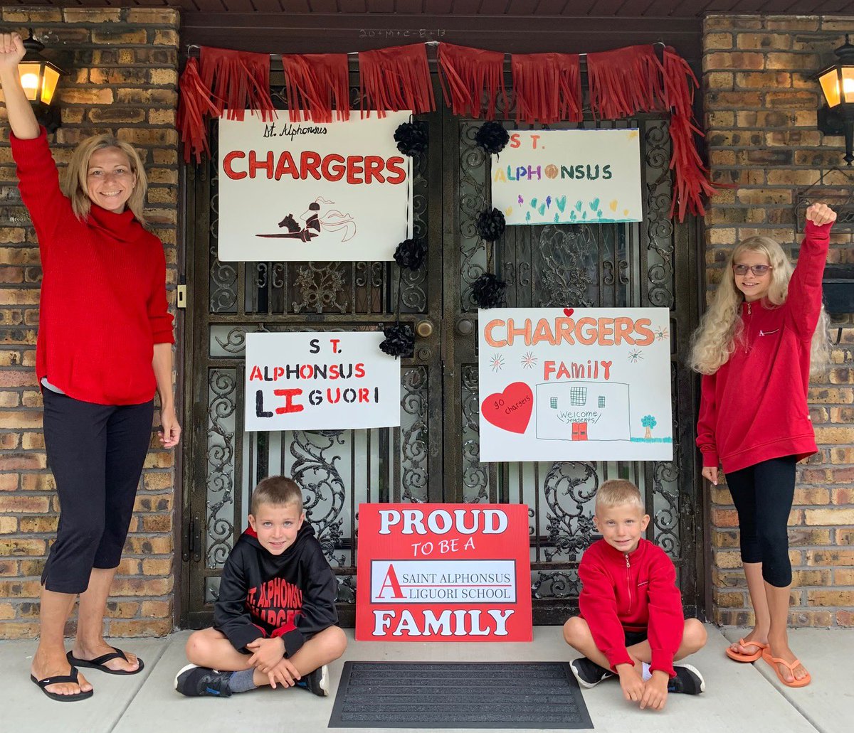 StAlphonsusSch's tweet photo. St Alphonsus Liguori School winners of our door decorating contest! #stalchargers #preschool #elementaryschool #catholicschool #chargeon #ILoveStAls #archchicago https://t.co/woVQ7Z2coL