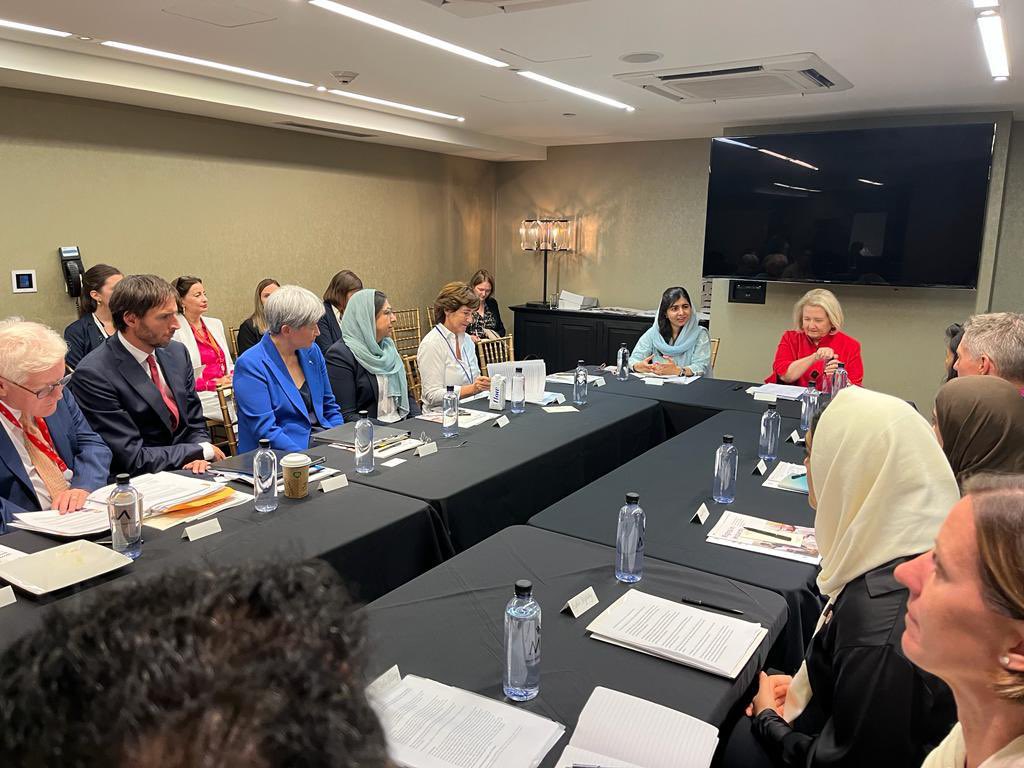 SenatorWong's tweet photo. A privilege to meet with @Malala to discuss practical steps to ensure Afghan girls have access to an education.

We heard from students whose lives have been changed by the Taliban’s denial of this right. One shared her message to the world: “Do not look away” https://t.co/EN4GkZYbE4