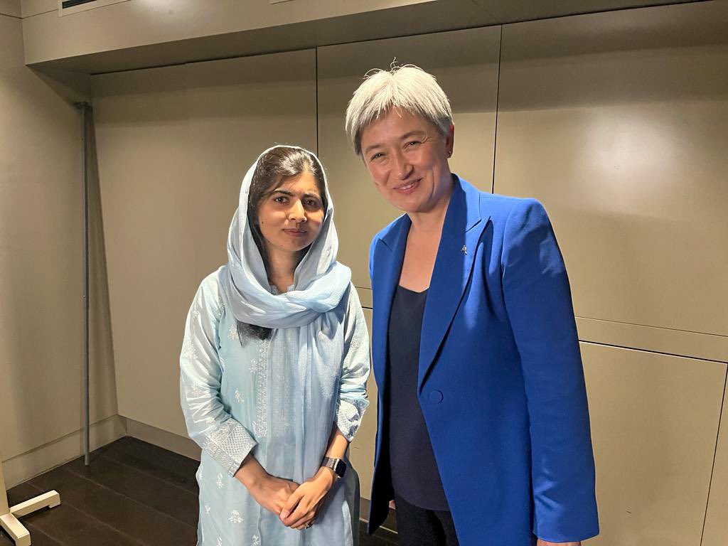 SenatorWong's tweet photo. A privilege to meet with @Malala to discuss practical steps to ensure Afghan girls have access to an education.

We heard from students whose lives have been changed by the Taliban’s denial of this right. One shared her message to the world: “Do not look away” https://t.co/EN4GkZYbE4