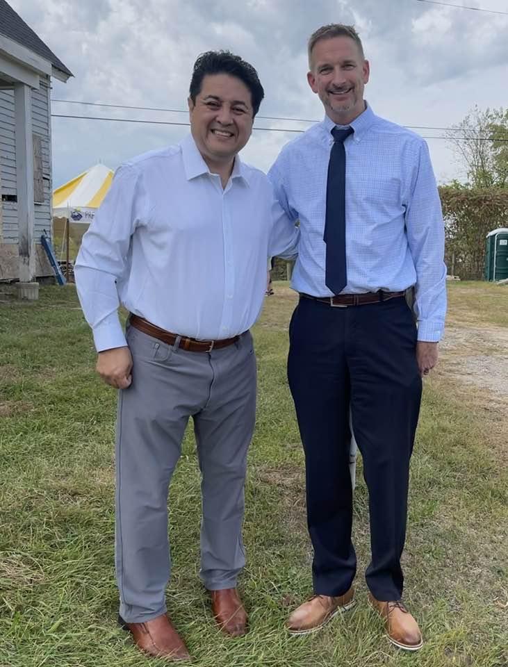 Aliaga7Jose's tweet image. Great turnout at the Bailey open House, also it was nice to see Sam Moraco and Clarkston School Superintendent Mr. Sean Ryan.
#WeAreClarkston 
#Clarkston
#BaileyHouse
#JoseAliaga