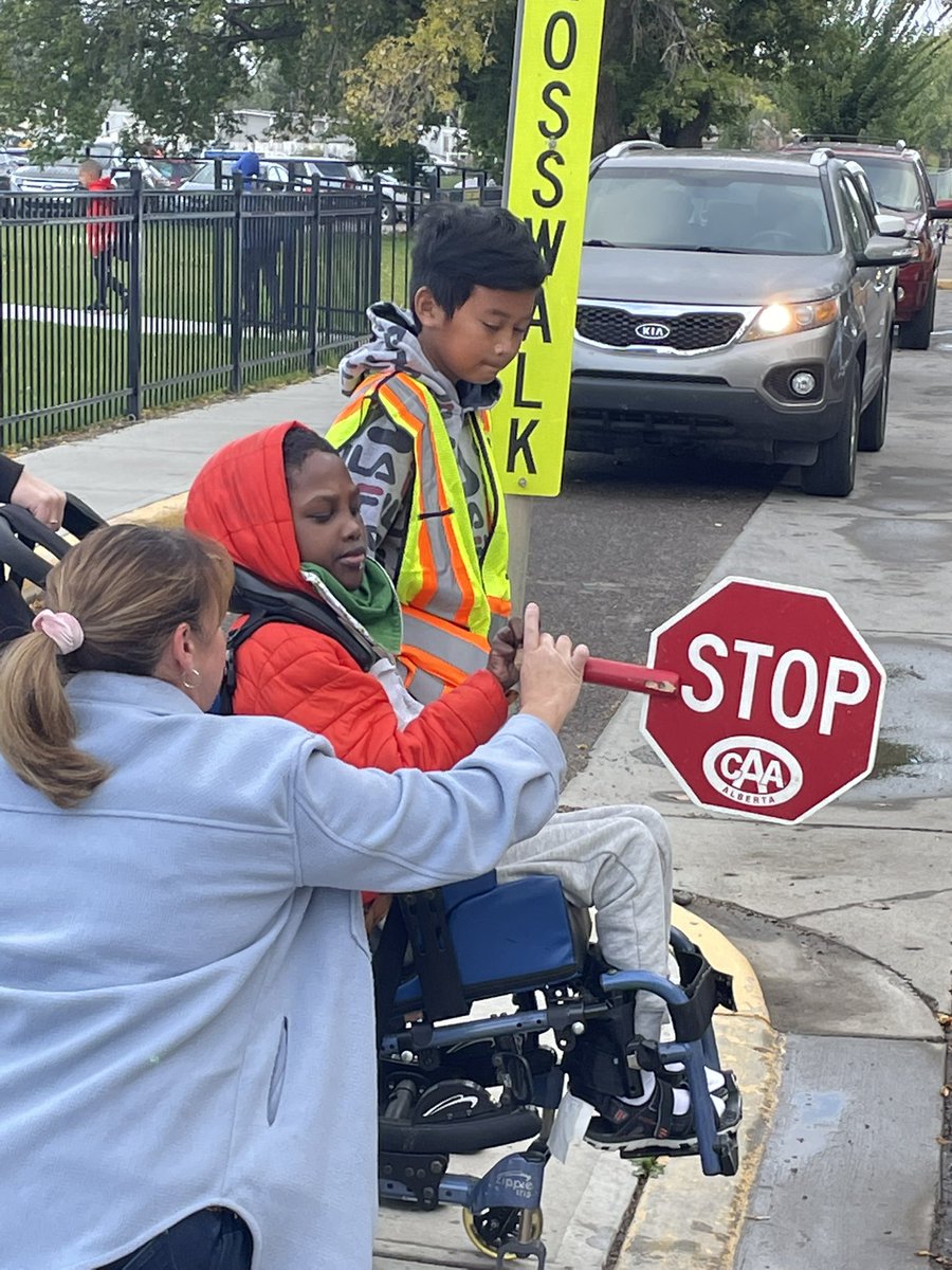 Laurel Beaton tweet media