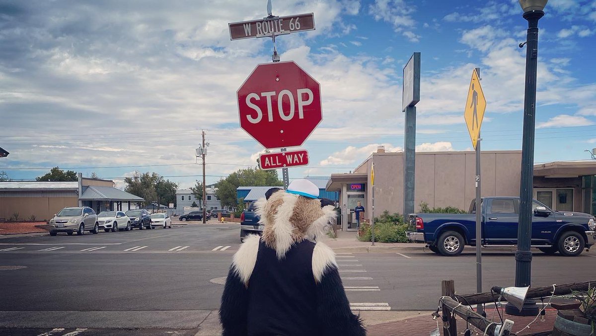 RadTalkinRex's tweet photo. @terrakuun and I getting our kicks on Route 66!

#furry #furryfandom #fursuit #fursuiter #travel #traveling #route66 #rt66 #motherroad #historic #crosscountry #exploring #goodtimes #havingablast #havingagoodtime #havingfun #arizona #williams #williamsaz #scenery https://t.co/Xg7vRaI0GZ