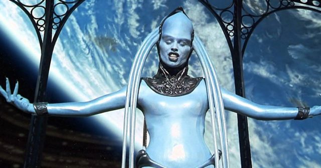 FerHanneman's tweet photo. Quien sera la mujer alien?
#QuienEsLaMascara https://t.co/LD93KeAzs3