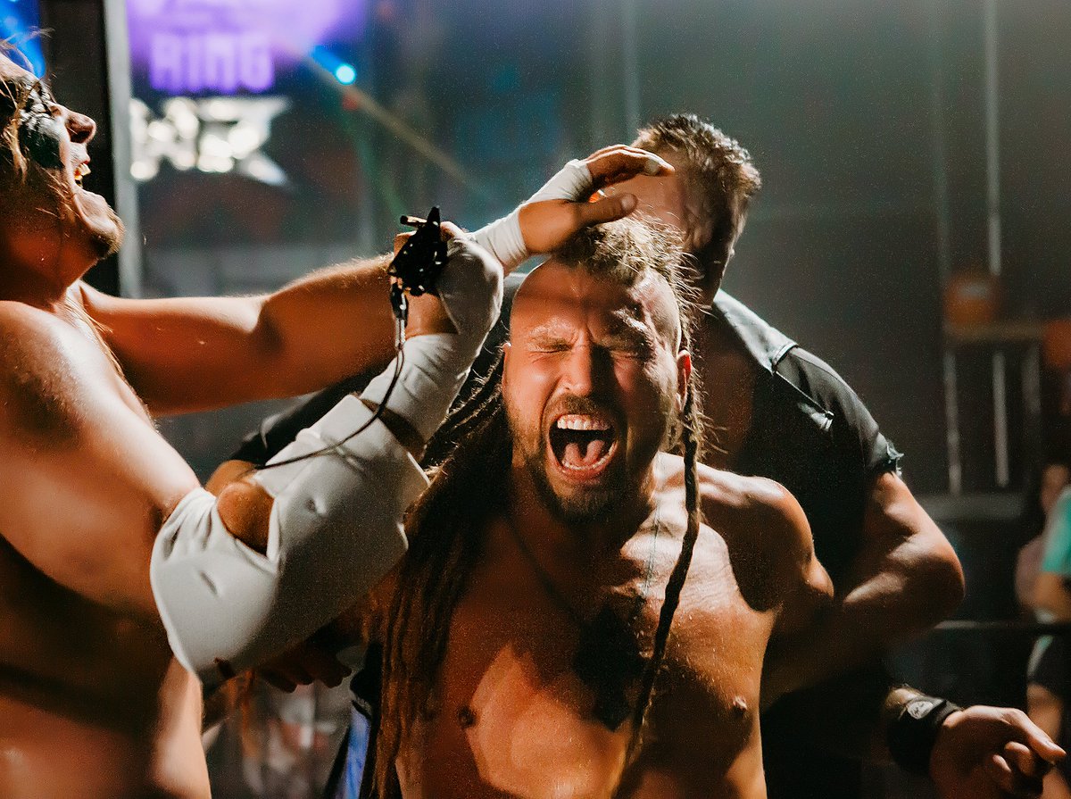 STLSamSnaps's tweet photo. (2/2) The full @PWRevolver will be ready TONIGHT. In the meantime, I want to feature one of my badass teammates. @JPWARHORSE came to headbang, fly from the top rope, do some hardcore shit and most of all #RuleAss 🤘 More from this awesome match in the full gallery. #TeamAmbition https://t.co/iQxayYaIE4