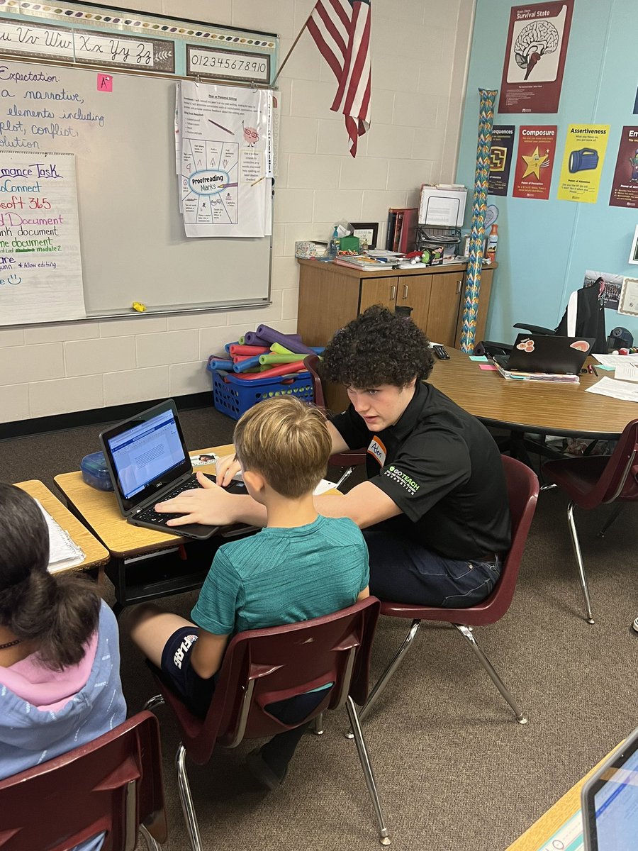 2023FloridaTOY's tweet photo. Witnessed the most amazing teacher recruitment program, New Teacher Academy! 200 high school students from @rrhsknights spent the day at Moon Lake Elementary teaching students throughout the whole school. Thank you @bethhess12 for all your amazing work for NTA and future teachers https://t.co/8DrXTKFTNU