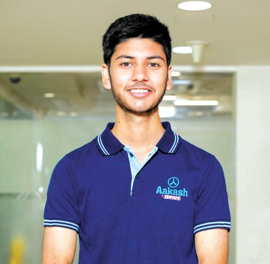RisingKashmir's tweet photo. #NEET #topper speaks about his #secret to #success
@riyazreports https://t.co/ktBGwsCfmr https://t.co/fUEYi45Qhr