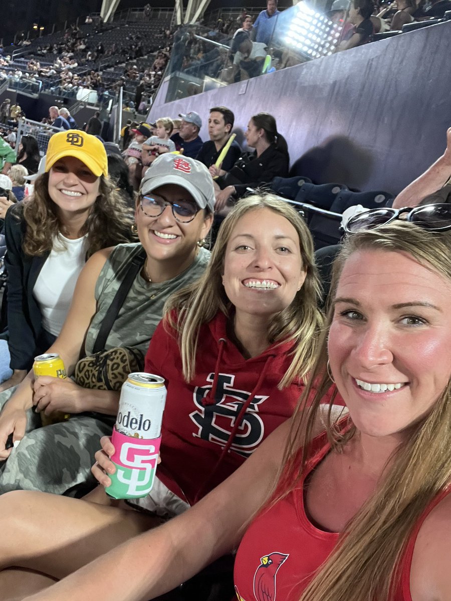 k_hamel12's tweet photo. #TimeToShine #gocardsbaby #yadibaby #699  #cardinalmagic #michellesacardinalsfan #heyjenn https://t.co/wUuOQQ0ax8