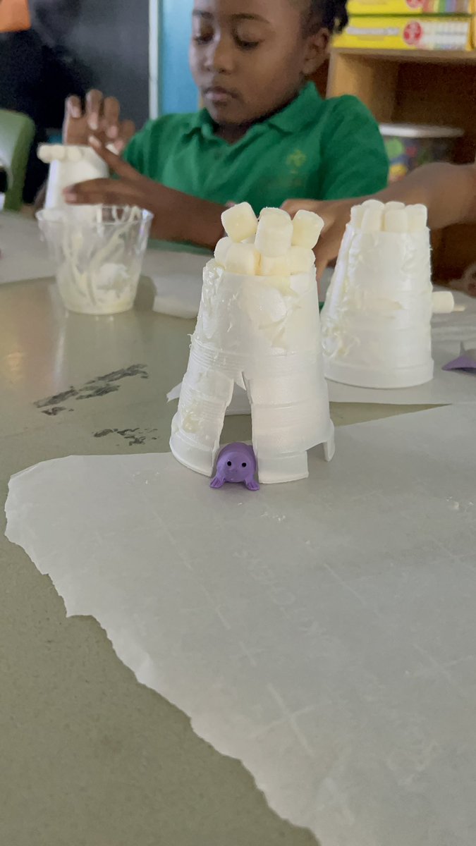 RodriguezRockss's tweet photo. This week is all about habitats! So why not build a home for an artic friend 😆 ❄️🐇@KindeziENRICH https://t.co/Ckln6XgroS