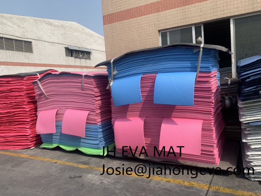 Jiahongeva's tweet image. 🎉🎉🎉👏👏👏Colorful yoga mat manufacturing.
#yogamat #skippingmat #jumpmat #mat #yogalife #bodyslim #gymaccessories #womenslim #workoutfit #sportsafety #gymsport #exercise #yogaaccessories #sports #womenexercise #exercisebands #yogaband #weightlifting #homeexercise #weightloss