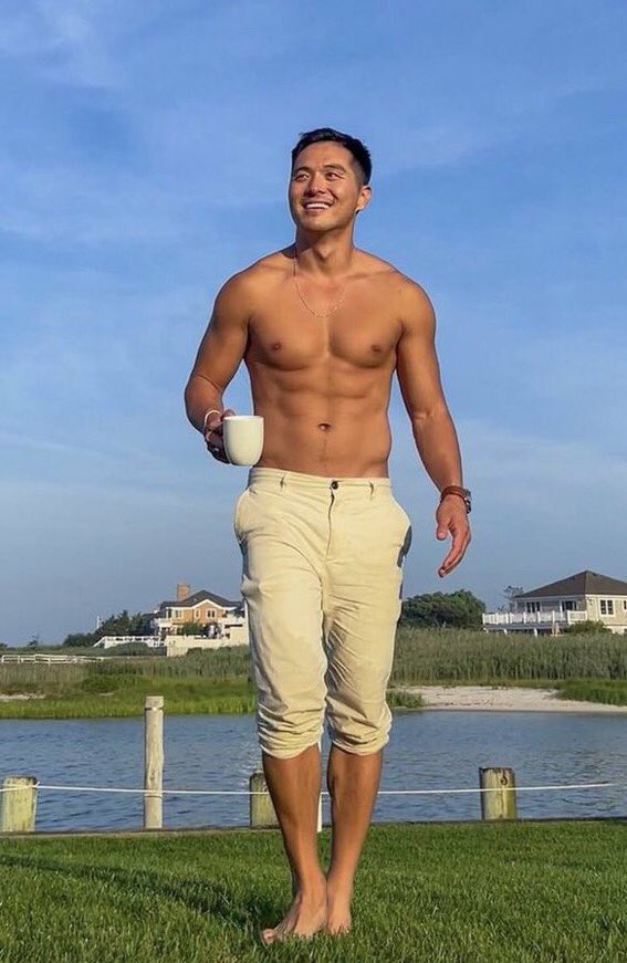 freshcutclass's tweet photo. I vote for Ethan to be the Bachelor #BachelorVote #BachelorEthan #bachelorette https://t.co/rDFoXXz2dr