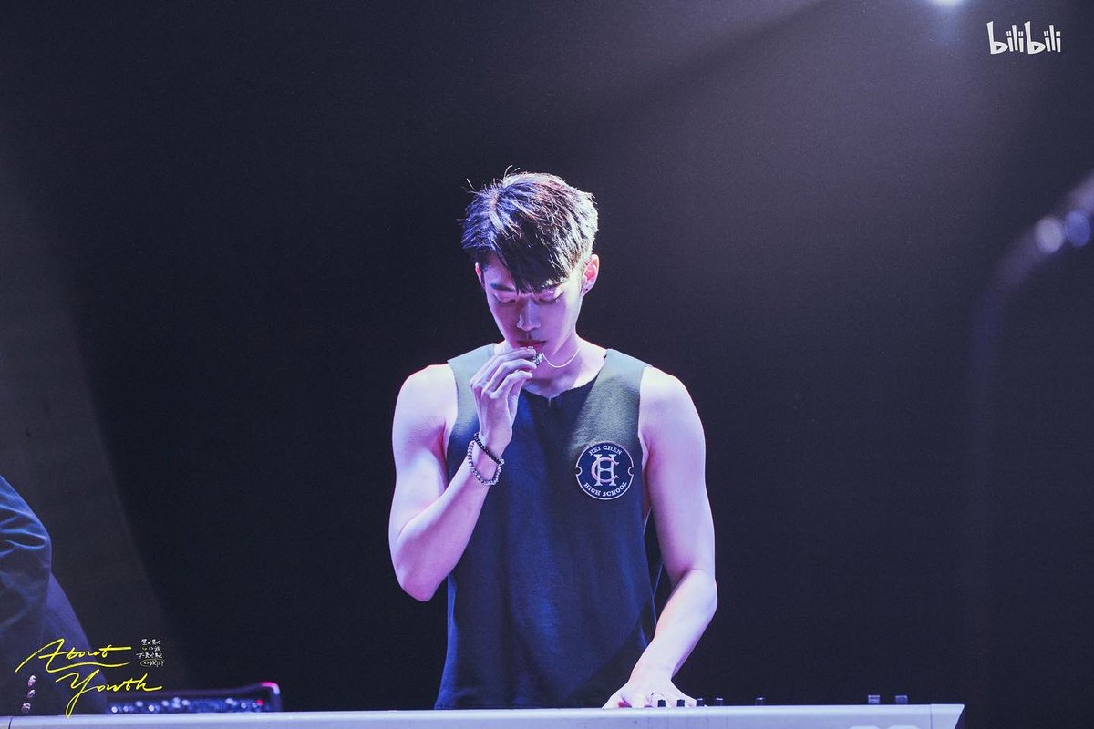 #AboutYouth EP7、8 已上架💙
讓人心動不已的結尾…快來收看！

EP7 &amp; 8 on streaming NOW💙
Watching here👉bit.ly/3PZUlI8

#默默的我不默默的我們 
#JyunShen #LiZhenHao #XuShuoTing #AndyHuang
#bilibili #RakutenTV #Videomarket
#gagaOOlala #RakutenViki #東森戲劇CH40