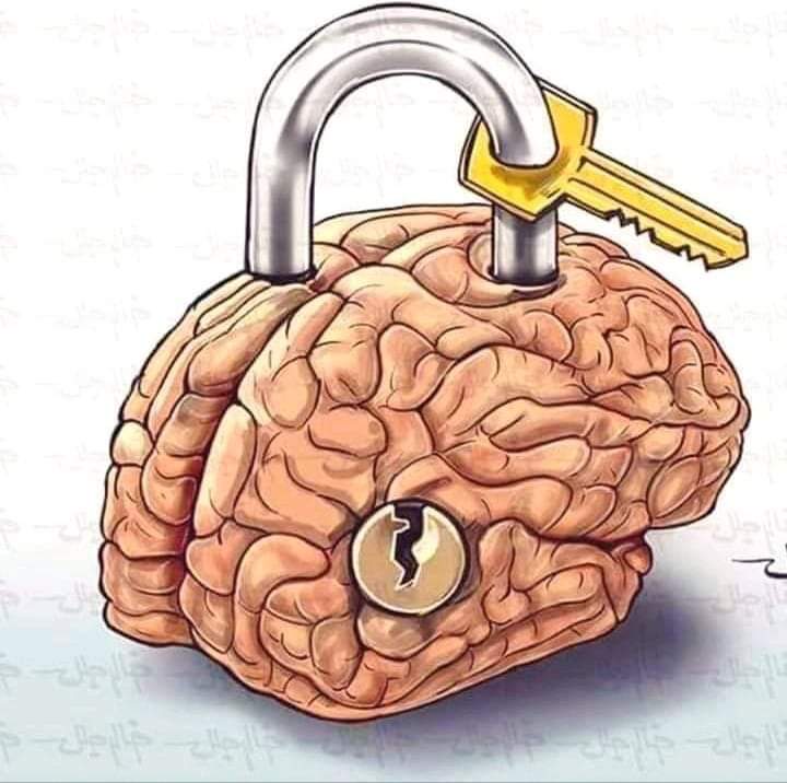 دماغ بھی ایک خوراک رہی آج اسے تالا لگتے دیکھا۔
 دماغ کو یہ یاد رکھتے بھی نہیں ہیں خالد۔

یہ حشر تو اس بے توقیری کی وجہ سے ہوا ہے خالد ۔
اب وہ خوراک بھی نہیں رہی یہ تالا بدلیں گے کیسے خالد ۔