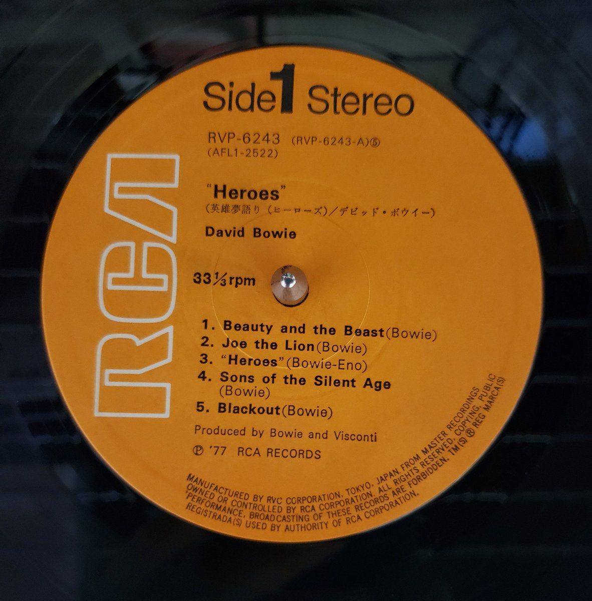 sexyedamurajap1's tweet photo. #DAVIDBOWIE
#HEROES
#デヴィッドボウイ
#デビッドボウイ
#英雄夢語り
#ヒーローズ
#ベルリン三部作
#TONYVISCONTI
#BryanEno
#RobertFripp
#beautyandthebeast
#joethelion
#sonsofthesilentage
#blackout
#V2SCHNEIDER
#senseofdoubt
#mossgarden
#neukoln
#thesecretlifeofarabia
#RCA
#vinyl
#LP https://t.co/rXtikVC1mY