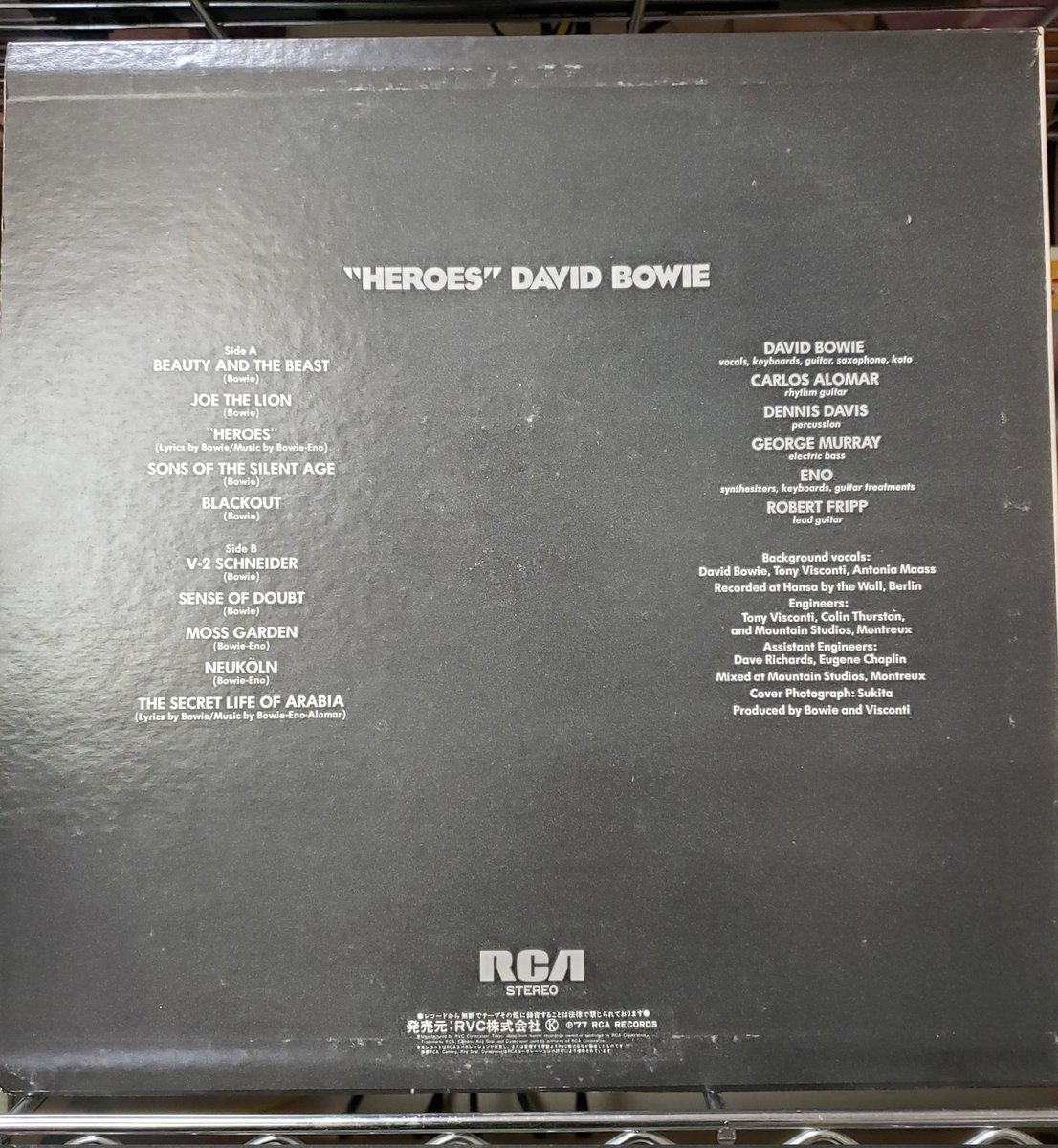 sexyedamurajap1's tweet photo. #DAVIDBOWIE
#HEROES
#デヴィッドボウイ
#デビッドボウイ
#英雄夢語り
#ヒーローズ
#ベルリン三部作
#TONYVISCONTI
#BryanEno
#RobertFripp
#beautyandthebeast
#joethelion
#sonsofthesilentage
#blackout
#V2SCHNEIDER
#senseofdoubt
#mossgarden
#neukoln
#thesecretlifeofarabia
#RCA
#vinyl
#LP https://t.co/rXtikVC1mY