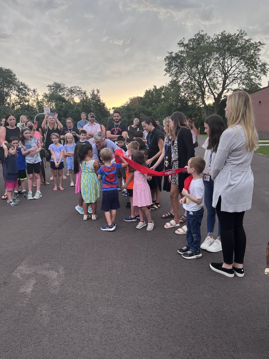 Henking School tweet media