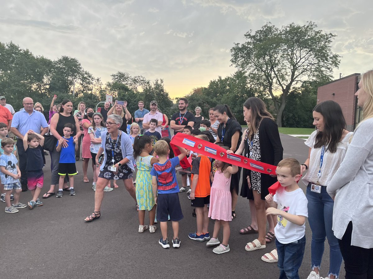 Henking School tweet media