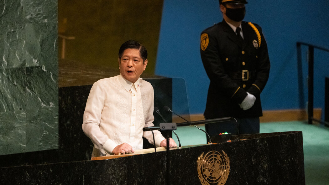 terio_garcia's tweet photo. Before BBM, it was the Honduran President who spoke at the UN. "I represent the first democratically elected government after our country moved through 13 years of dictatorship, which was mired in cruel killings, and death squadrons to fraudulent elections, pandemic..." https://t.co/UnVFVB4kkd