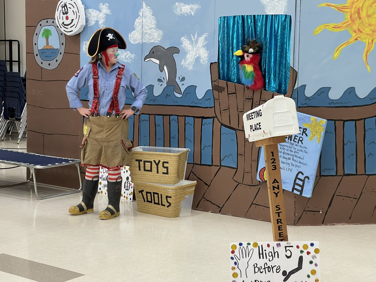 AndrewsEagles's tweet image. 🤡🔥Thank you, Plano Life and Fire Safety, for educating and entertaining our K-2 eagles today! 🚒🧯 @cityofplanotx @PlanoLAFS 
#BelievePlanoISD 
#PISDDedicatedtoCaring