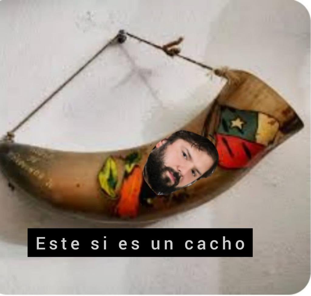Leonida96017110's tweet photo. @torocantillana 62% de rechazo y desaprobacion.

De a poco se queda solo el comunista volteretas. https://t.co/nEuhDvKWTb