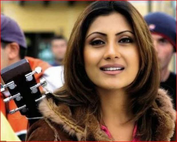 Happy Birthday  to Hindi and Bengali film actor Rimi sen...!!! 
