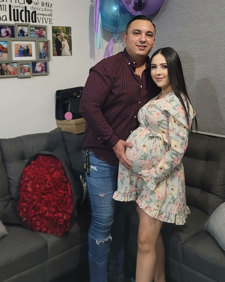 gonzaalorochaa's tweet photo. Hace unos años solo era mi amorrr platónico❤️ y quien diría que hoy estariamos a unas semanas de recibir a nuestra hija👨‍👩‍👦 SON MI VIDA ENTERA❤️❤️ @BMmariel7 https://t.co/6cxqQFe36s