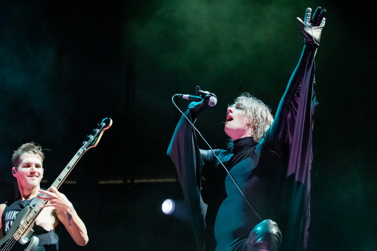 PruCenter's tweet photo. An incredible night with @mcrofficial, @thursdayband, and @thgchoir tonight at #PruCenter, get ready for Round 2 tomorrow! https://t.co/8kVotO7EJv