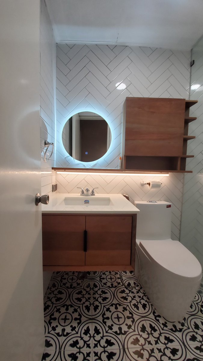 jljs08's tweet photo. This was the hanging cabinet + ledge and lavatory cabinet I built for a client last June https://t.co/qHjcL8nRbi