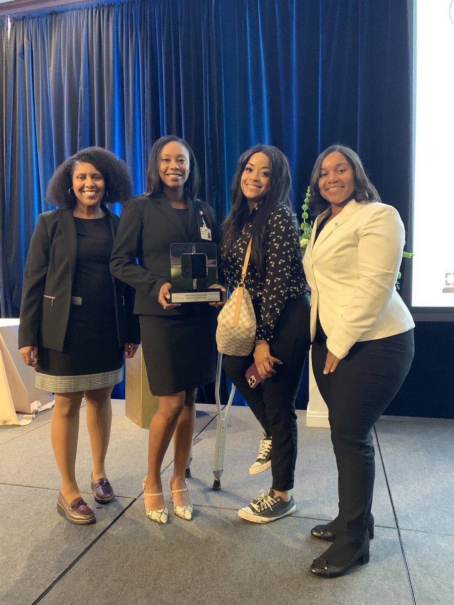 Caregiver Celebration Awards!These extraordinary women are the core of #Community #LungClinic / MLHC ⁦<a href="/ClevelandClinic/">Cleveland Clinic</a>⁩. Purposeful and strong, they welcome our community to receive care as THEY ⁦wish <a href="/RaedDweikMD/">Raed Dweik, MD, MBA</a>⁩ ⁦<a href="/LungAssociation/">American Lung Association</a>⁩ #dobetter #bebetter 🫁🙌🏼