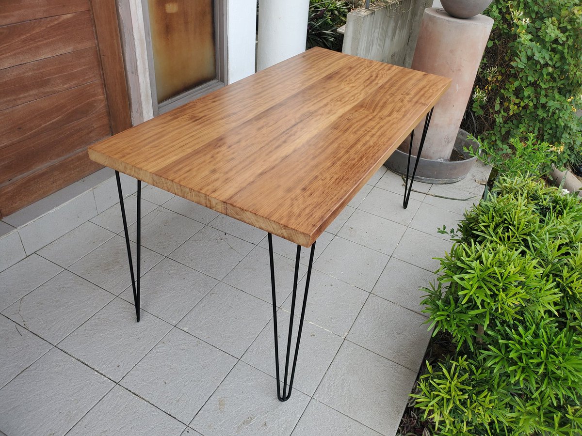 jljs08's tweet photo. Here's a table I made for a friend https://t.co/5XW2lBVeX7