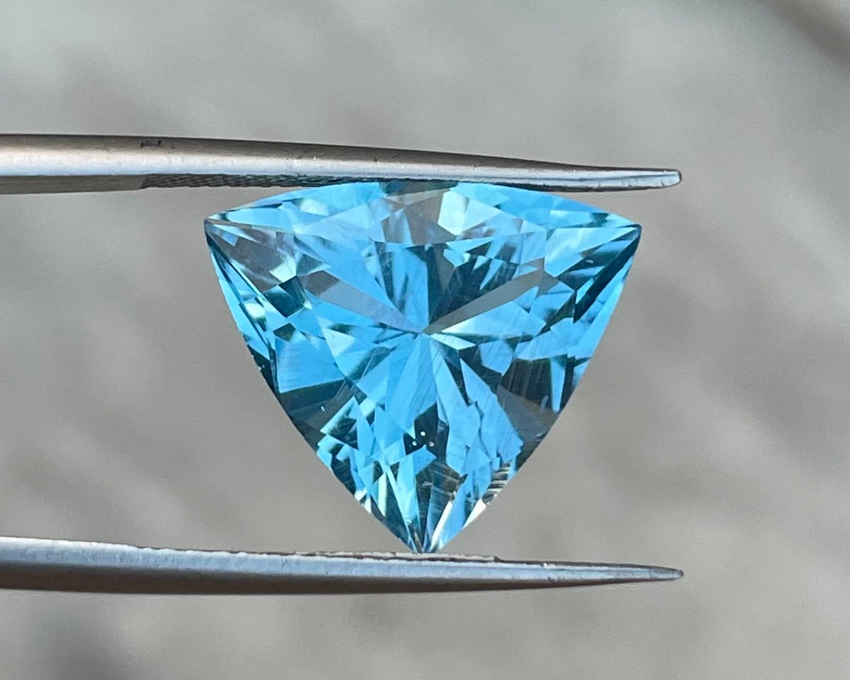 Gorgeous Rare Trillion Cut Blue Topaz, Trielle Cut Loose Topaz Gemstone For Jewelry Making, December Birthstone, 9.50 Cts Faceted Topaz Ring
 #topaz #loose #RareTrillionCut #Trielle #cut #Faceted #Making #cts #Gemstone #finefacetedgems

👉etsy.com/listing/127448…