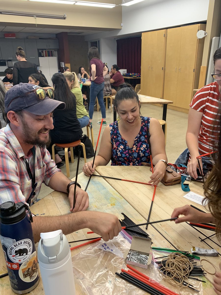 ChamizaConejos's tweet photo. An incredible night of teachers digging in deeper to their knowledge of teaching AND teachers, students, and families digging into the fun that science can bring! Thanks @ExploraNM for a great night of fun with @DionsPizza to enjoy for dinner. https://t.co/mPn5N359v6