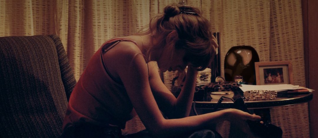 PopCrave's tweet photo. Taylor Swift announces new series, ‘Midnight Mayhems With Me,’ where she will unveil random tracklist titles from her new album, #Midnights. https://t.co/NJSKOusE88
