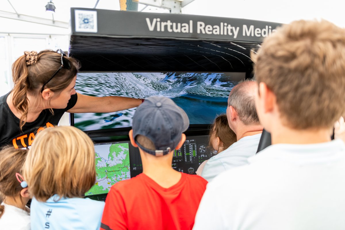 On two-day technology festival on the Danube embankment at Eurovea, Virtual Reality Media had an opportunity to show up and score in front of a thousand audiences who live by technological innovations, unconventional ideas and innovative approaches.

#virtualrealitymedia