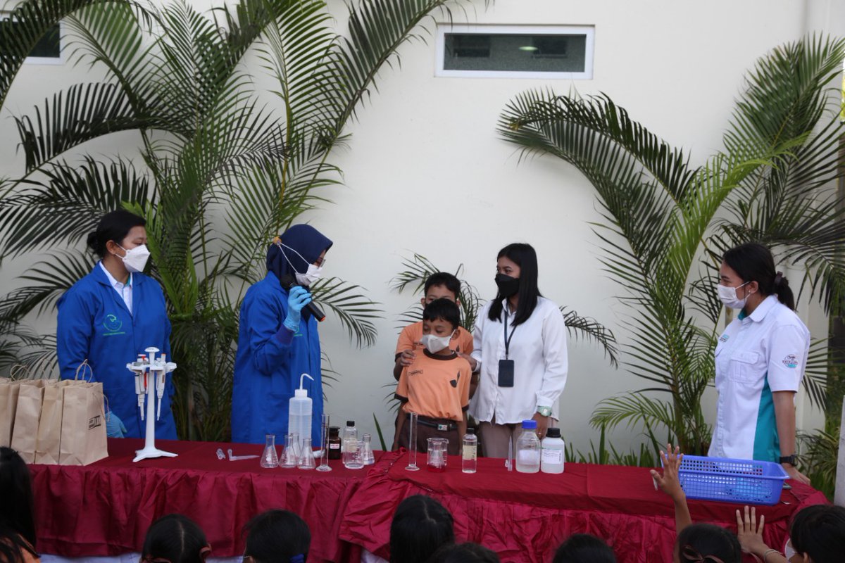 Jembrana (21/9) BPISDKP menerima kunjungan kelas 1,2 dan 3 SDK Marsudirini, Jembrana. Semangat belajar untuk adik-adik semua.
#PusdatinKKP #PusdatinKKPjuara #PusdatinBerAKHLAKjuara #KKPAccelerate #KKPGOID #BPISDKP #InFoMarFish