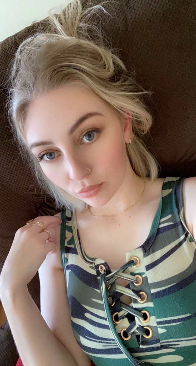 Kurstinnnn's tweet photo. 😙 https://t.co/hpXqaIaEmE