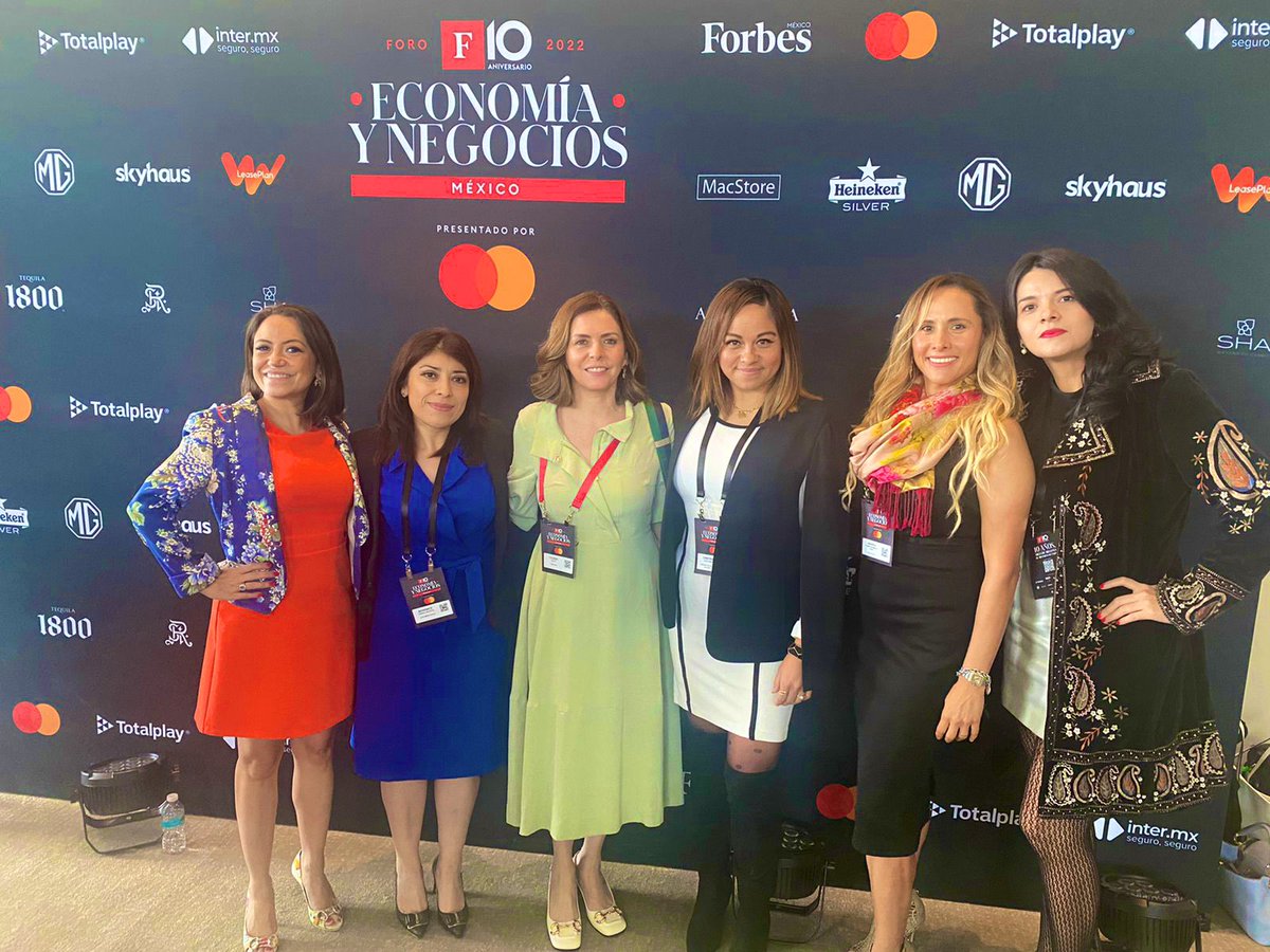 BerenicRangel's tweet photo. Felicidades a @Forbes_Mexico por la celebración de su décimo aniversario en México!
.
Fue un gusto reencontrarse con amigos y colegas en su icónico #ForoDeNegocios
.
#berenicerangel #latinamericainvest #forbes https://t.co/ccaMSxRL8S