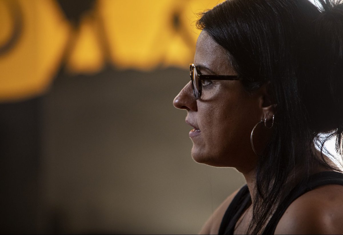 #ENTREVISTA | Anna Gabriel Sabaté, exdiputada de la CUP: "Ni la DUI ens portarà a la independència ni la taula de diàleg a exercir el dret a l’autodeterminació" directa.cat/ni-la-dui-ens-… 

✍️🏾 <a href="/gemma_g_fabrega/">Gemma Garcia</a> i <a href="/albertmartnez/">Jesús Rodríguez</a> 
📽️ <a href="/MPerezSantos/">Marta P. Santos</a> i <a href="/aleeix91/">Aleix López Simón</a> 
📸 <a href="/_ittos_/">Victor Serri</a>