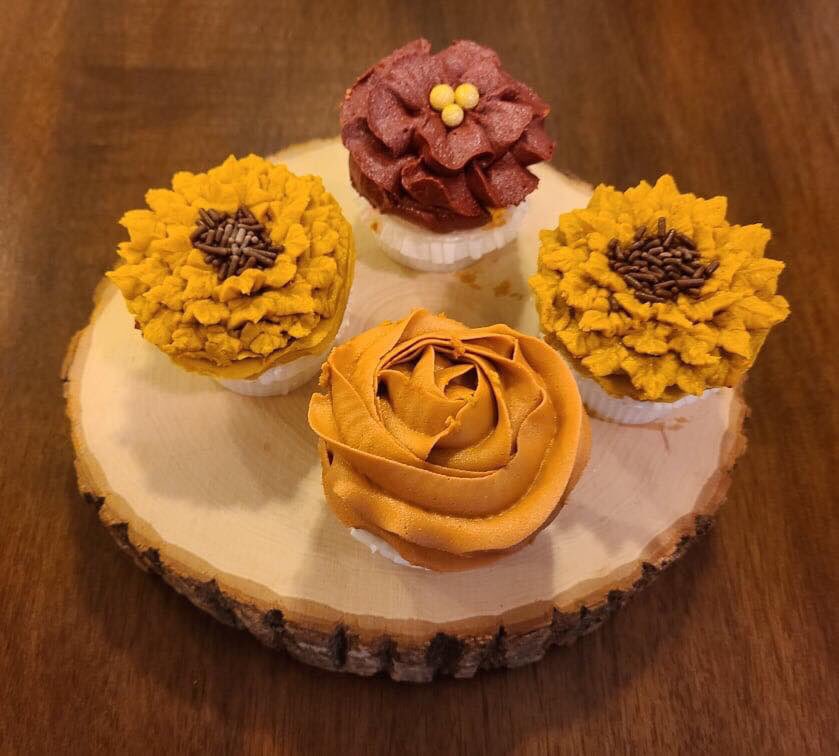 SugarLeafTreats's tweet photo. We are celebrating all things Fall today!!
Thanks Danielle L. for always trusting us with your orders. π
#Local #GrandVillage #SugarLeaf #FromScratch #SmallBatch #ScratchBakery #Branson #CustomCakes
https://t.co/msAcEPIy5T https://t.co/UywFDoTxDs