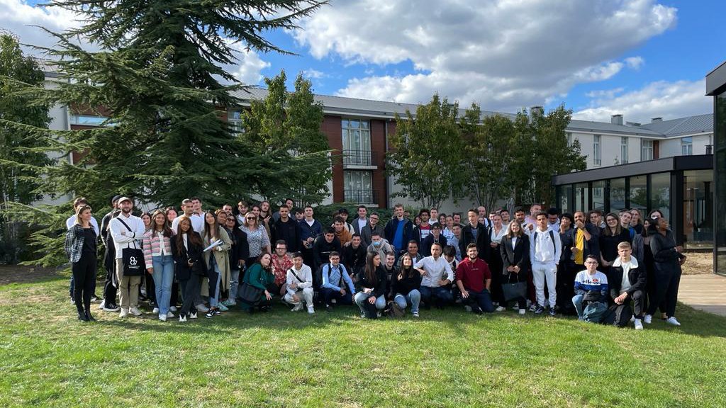 89 École Supérieure du Numérique tweet media