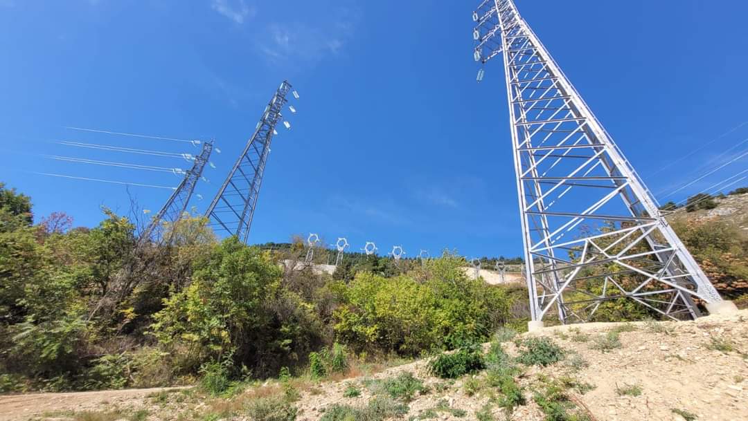 CelanoDi's tweet photo. LA NUOVA STAZIONE  ELETTRICA DI CELANO
Garantirà maggiore sicurezza ed efficienza elettrica, è connessa a 7 elettrodotti che collegano #Abruzzo, #Umbria, #Lazio e #Molise, L'opera è di #Terna S.p.A. investimento di 25 milioni di €, area di 6.800mq 
#comunedicelano #energia https://t.co/lXDXo6Fvs6